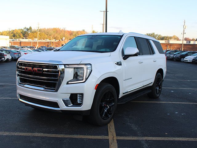 Used 2021 White Frost Tricoat GMC SLT image 2