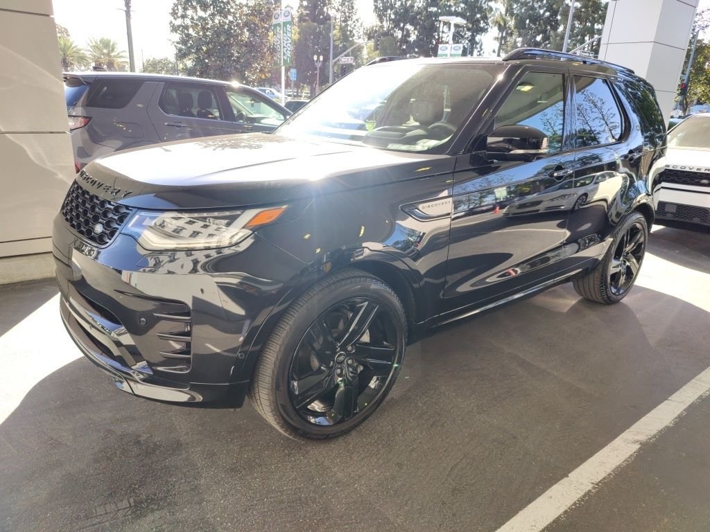 2024 Land Rover Discovery Dynamic SE