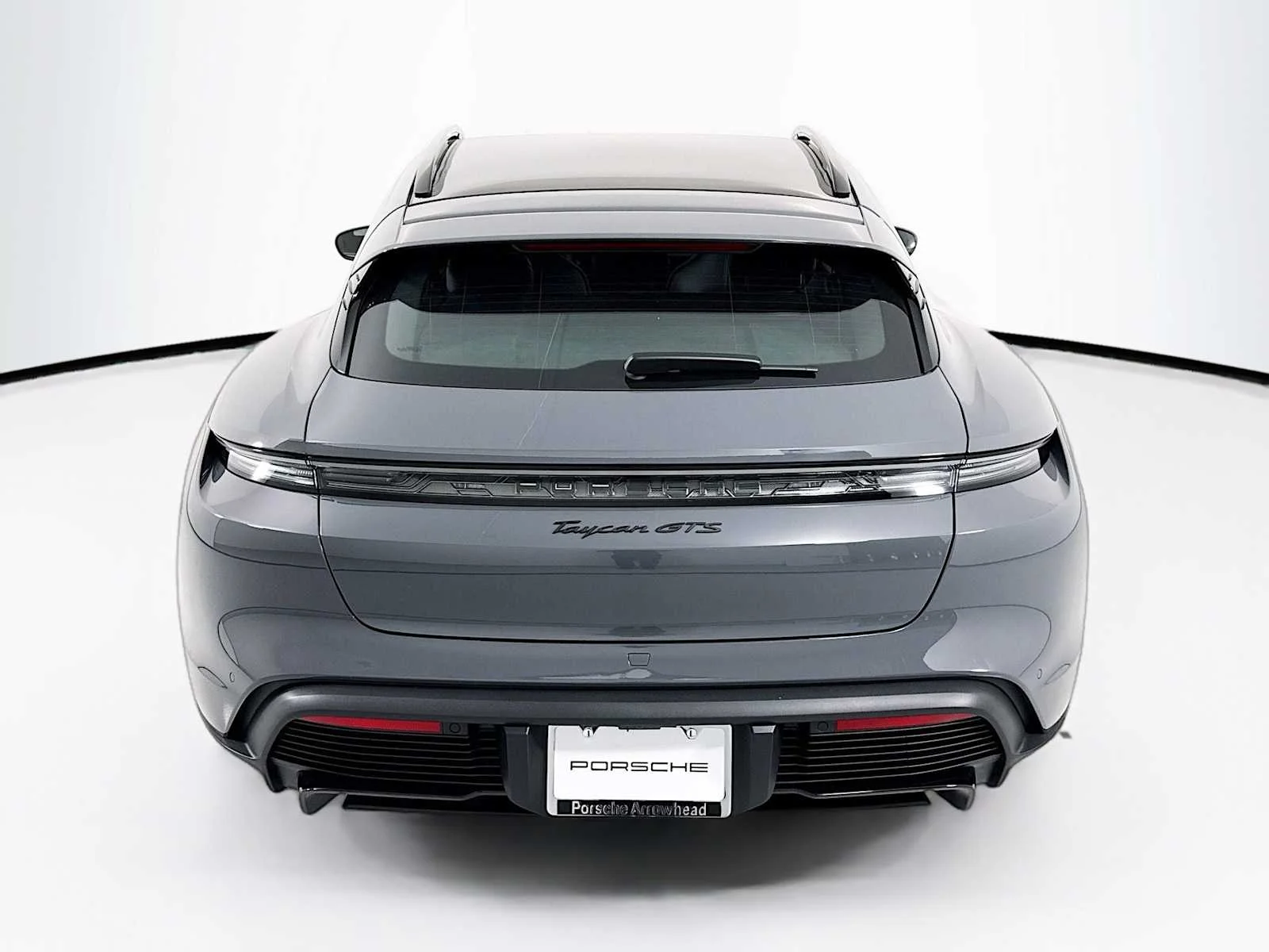2026 Porsche Taycan GTS - Photo 10