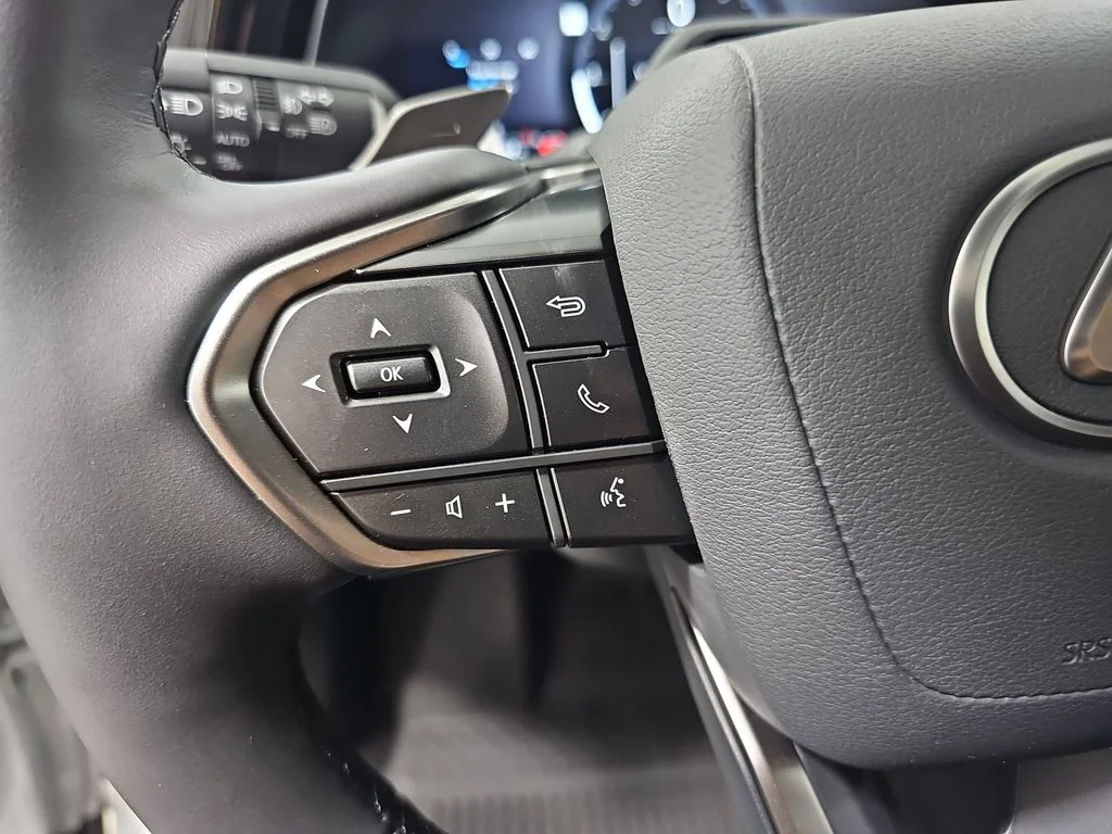 New 2026 Wind Chill Pearl Lexus PREMIUM AWD image 16