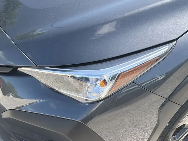Used 2024 Gray Subaru Base image 7