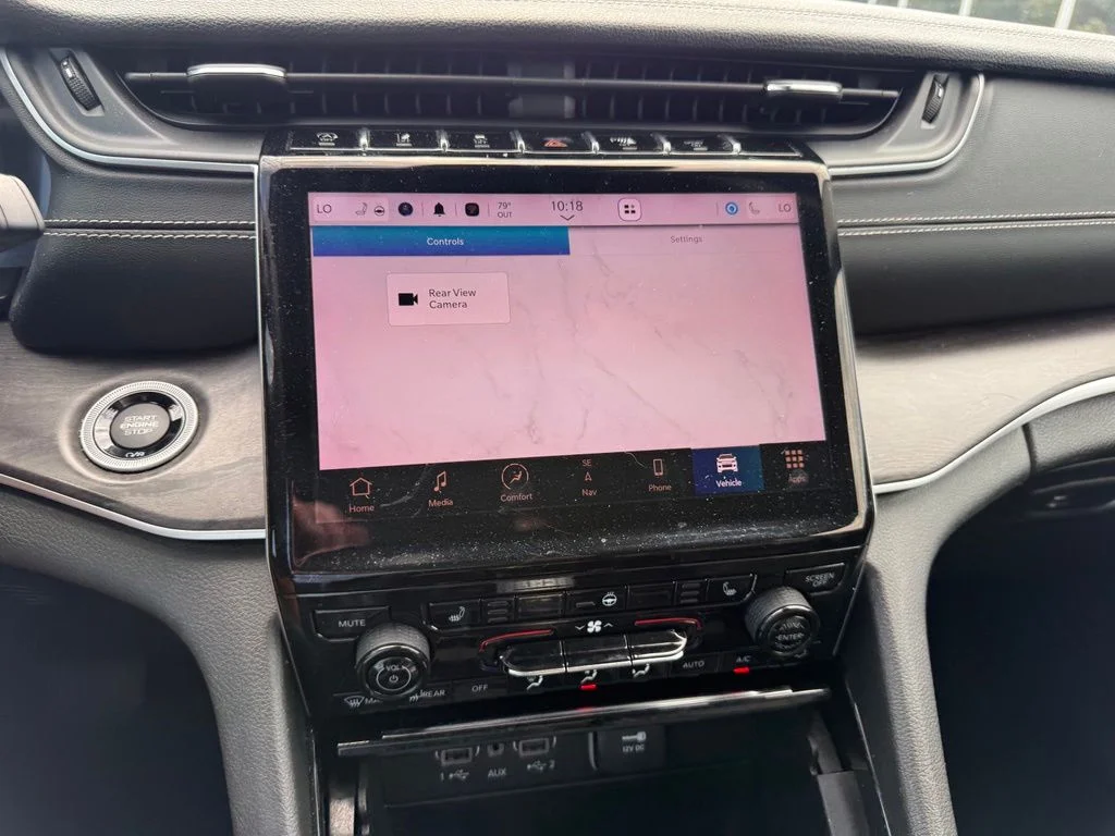 Used 2023 Gray Jeep Limited image 11