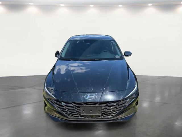 Used 2023 Black Hyundai Limited image 6