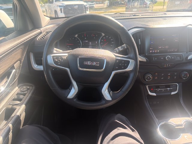 Used 2024 White GMC SLE image 10