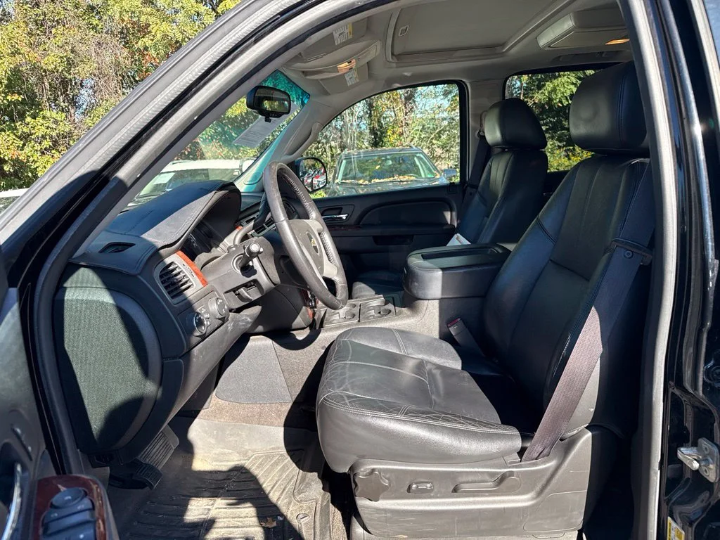 Used 2012 Black Chevrolet LT image 5