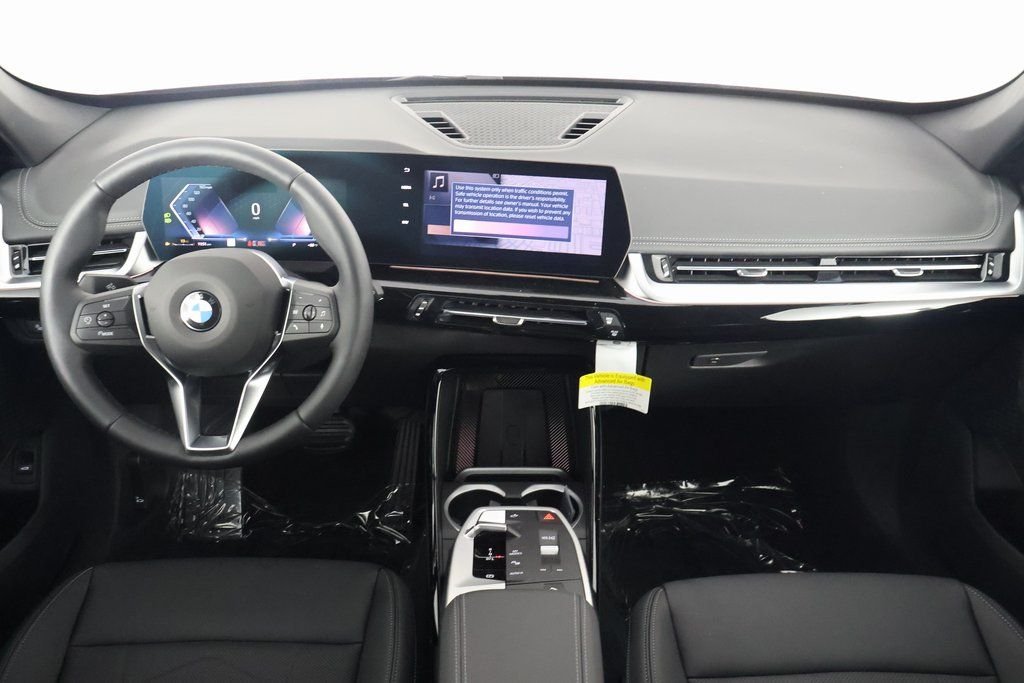New 2027 Jet Black BMW xDrive28i image 4