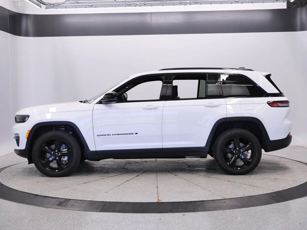 Certified 2024 Jeep Grand Cherokee Limited with VIN 1C4RJHBG1RC263882 for sale in Coon Rapids, Minnesota