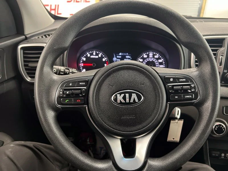 Used 2017 Red Kia LX image 23