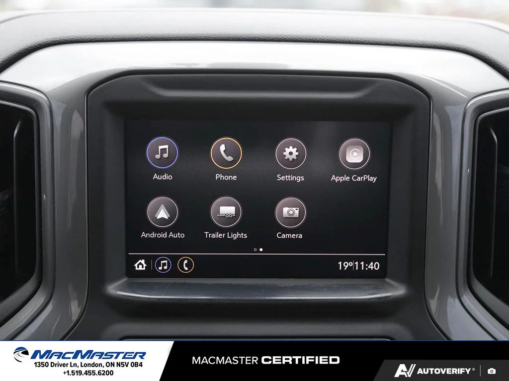 Used 2021  GMC  image 24