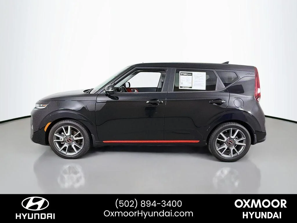 Used 2022 Cherry Black Kia Turbo image 4