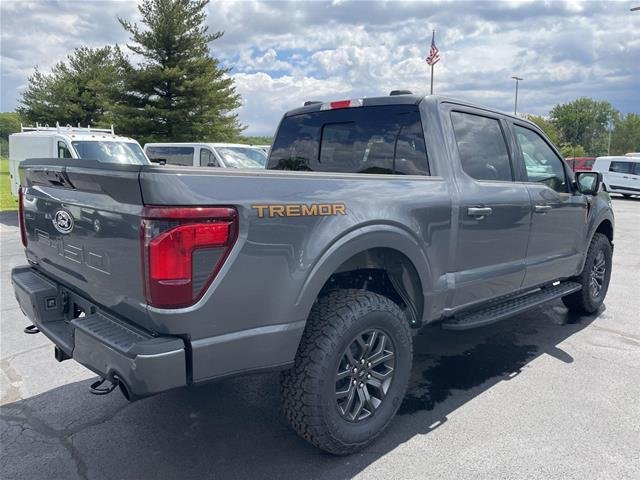 New 2026 Carbonized Gray Metallic Ford Tremor® image 42