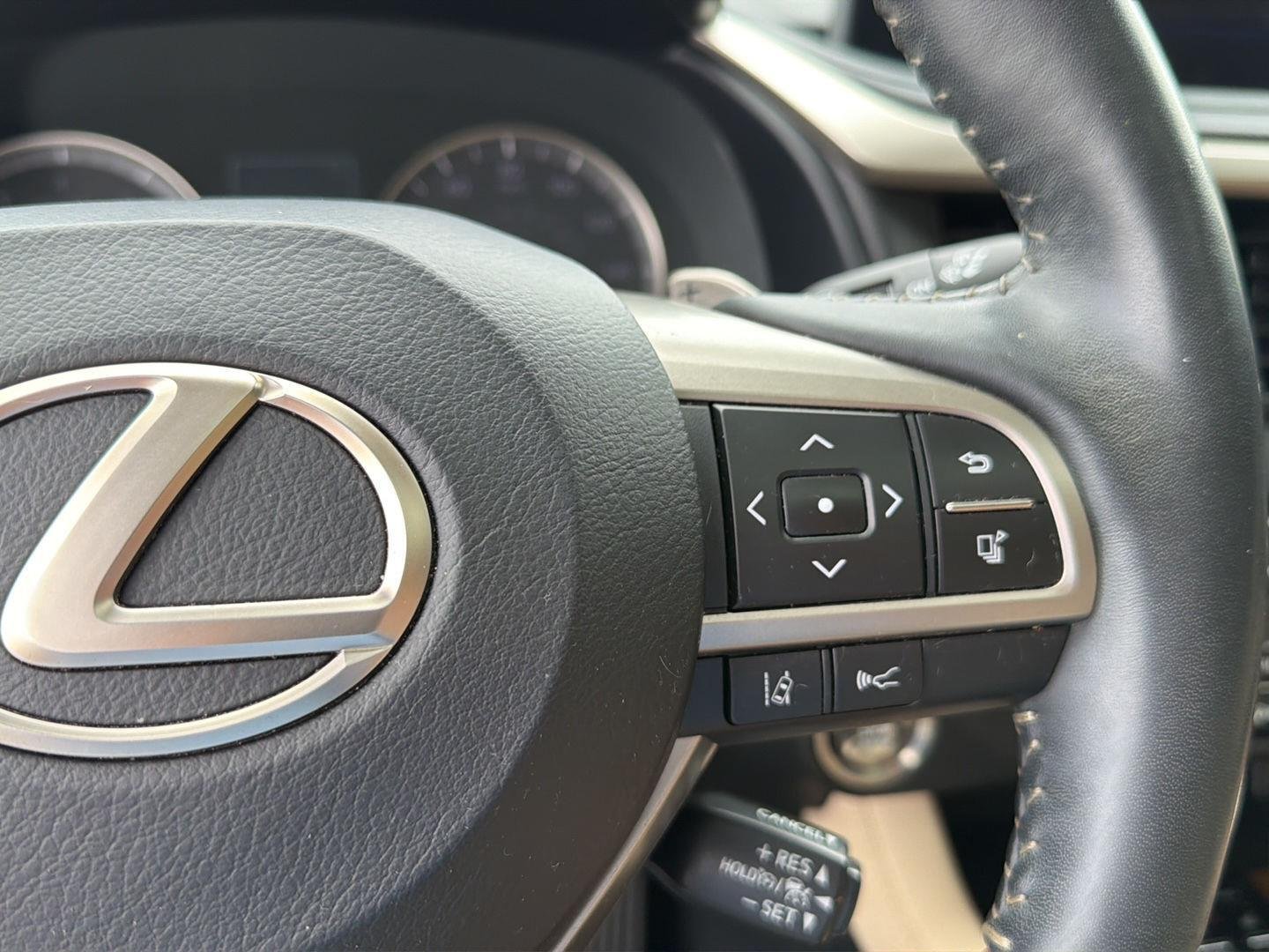 Used 2021 Eminent White Pearl Lexus RX 350 image 22