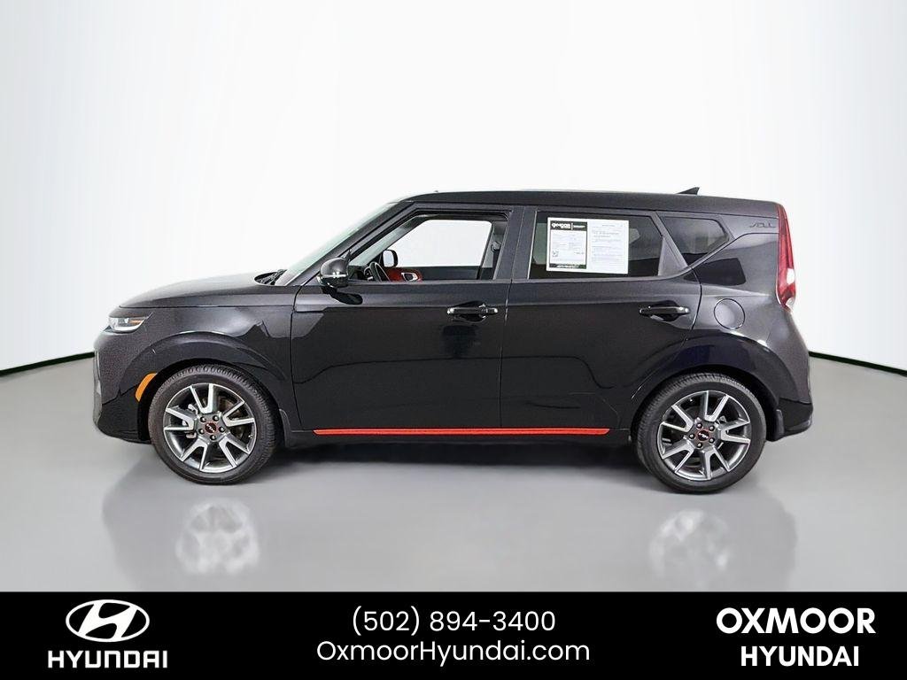 Used 2022 Cherry Black Kia Turbo image 4