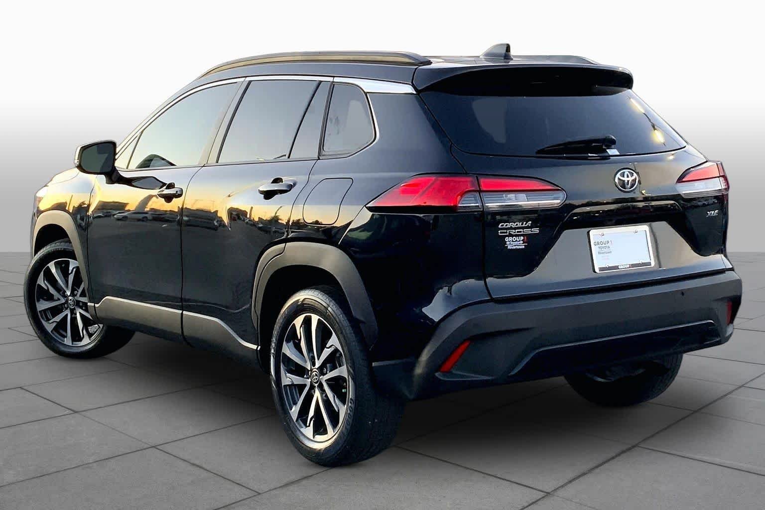 Used 2023 Jet Black Toyota XLE image 12