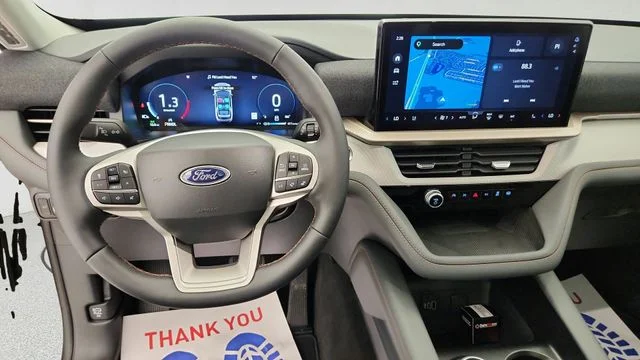 New 2026 Space White Metallic Ford Active image 15