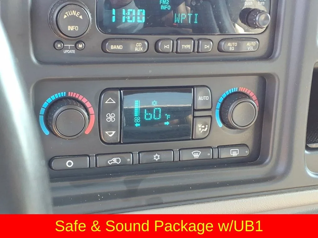 Used 2005 Silver GMC SLT image 9
