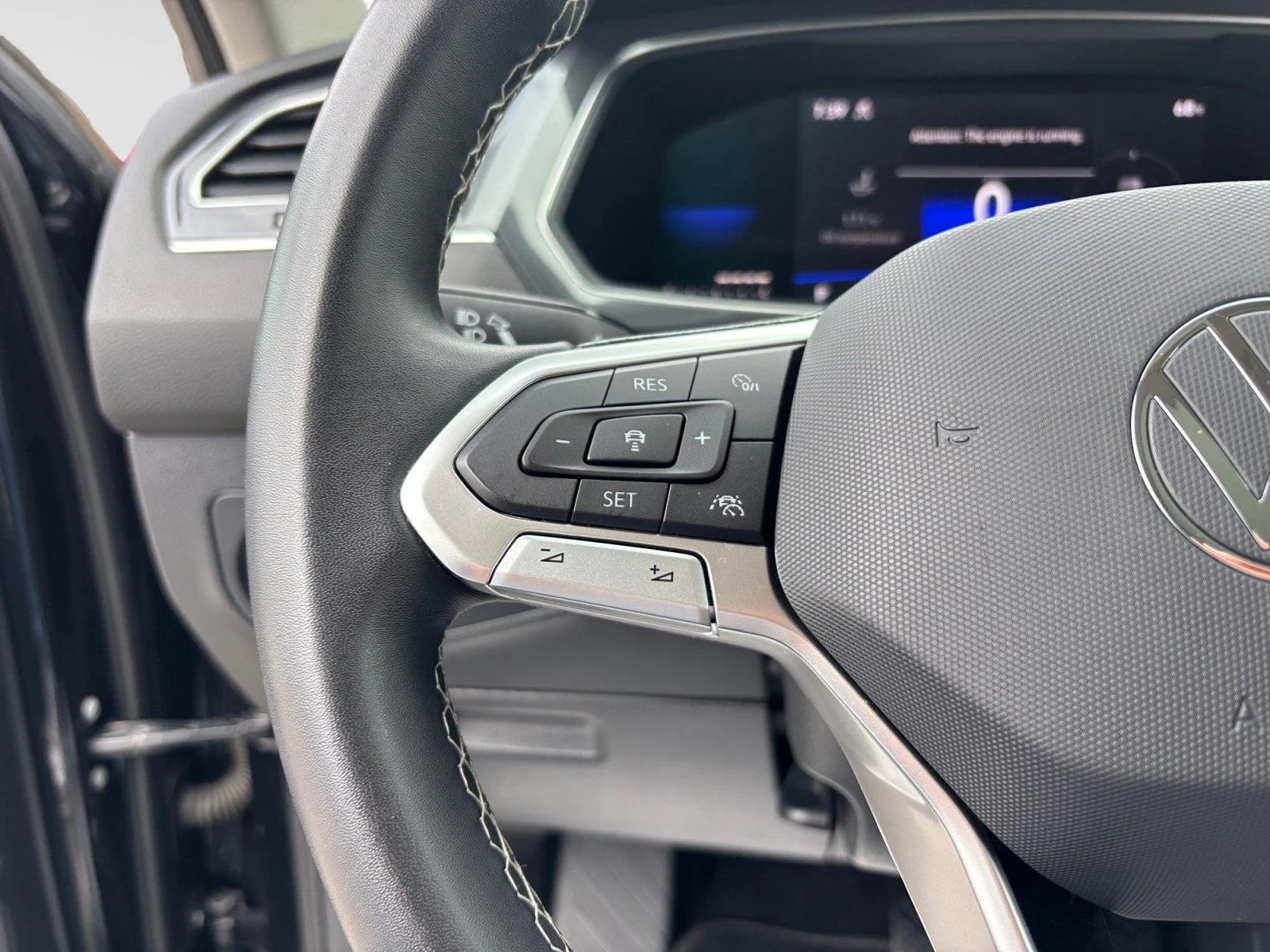 2023 Volkswagen Tiguan SE - Photo 26