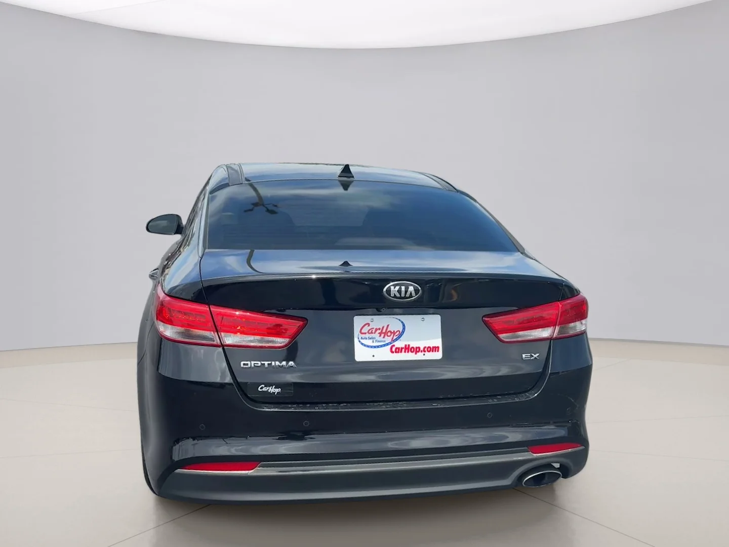 Used 2018 Black Kia EX image 4