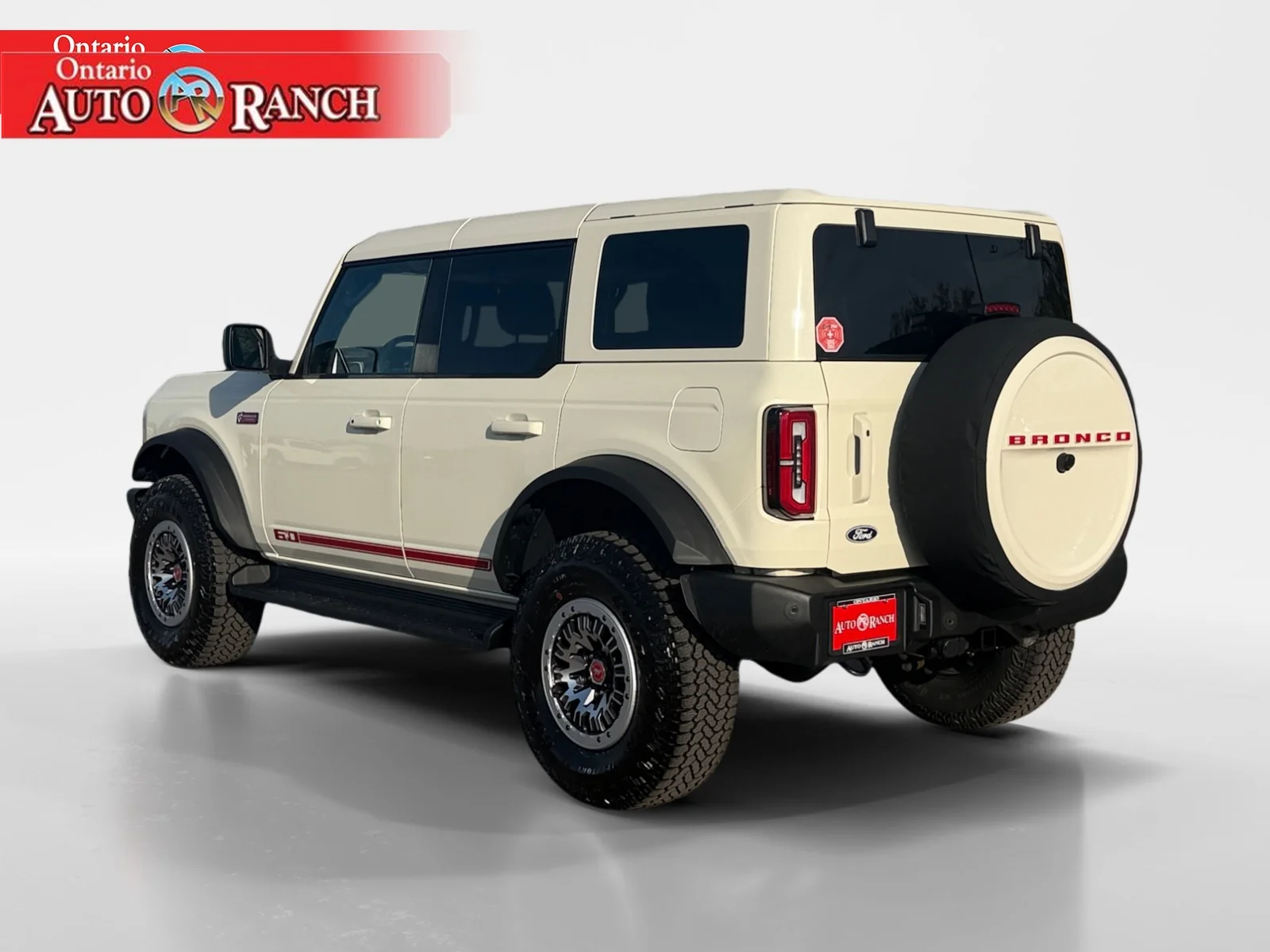 New 2026 WIMBLEDON WHITE Ford Outer Banks image 3