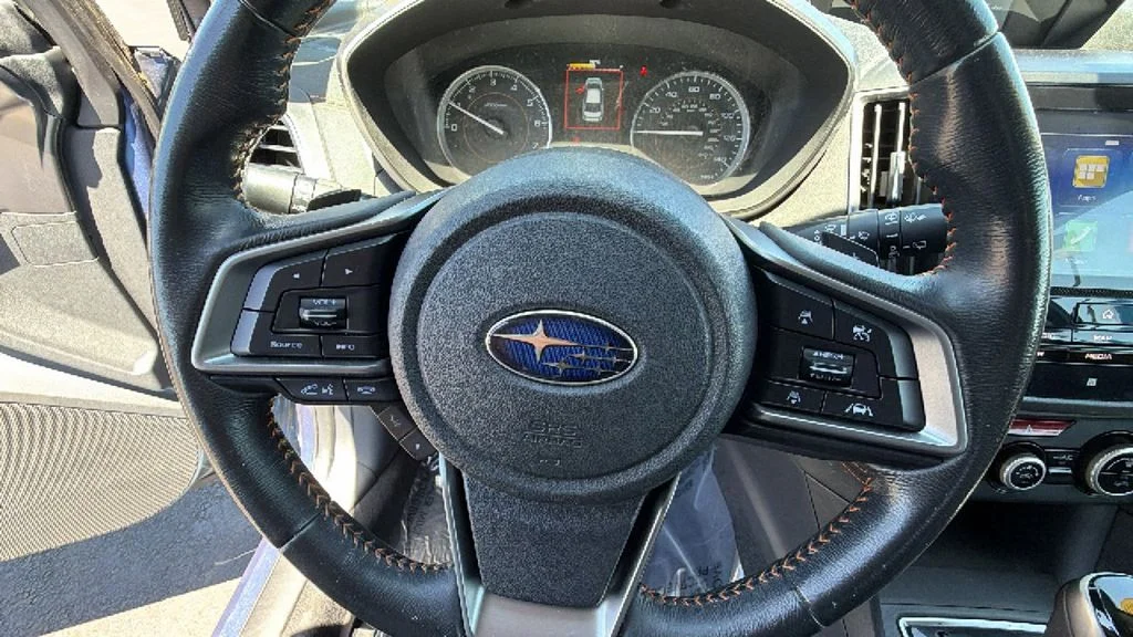 Used 2018 Quartz Blue Subaru 2.0i Limited image 18