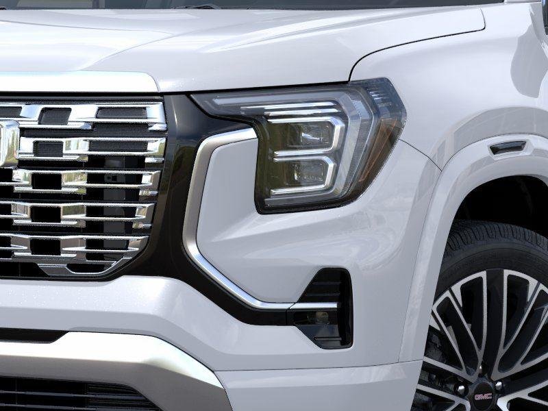 New 2026 Glacier White Tricoat GMC Denali image 10