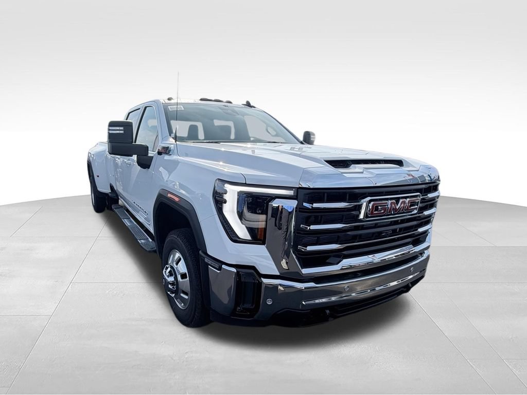 New 2026 Summit White GMC SLE DRW image 2