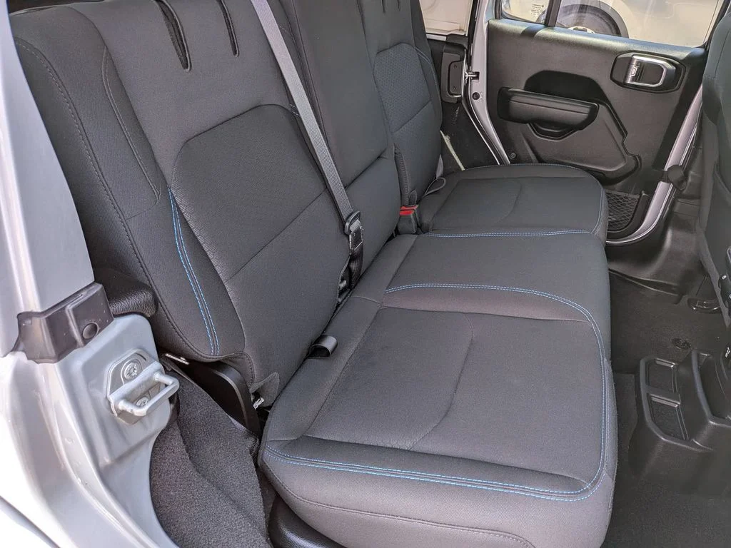 Used 2023 Silver Jeep Rubicon 4xe image 22