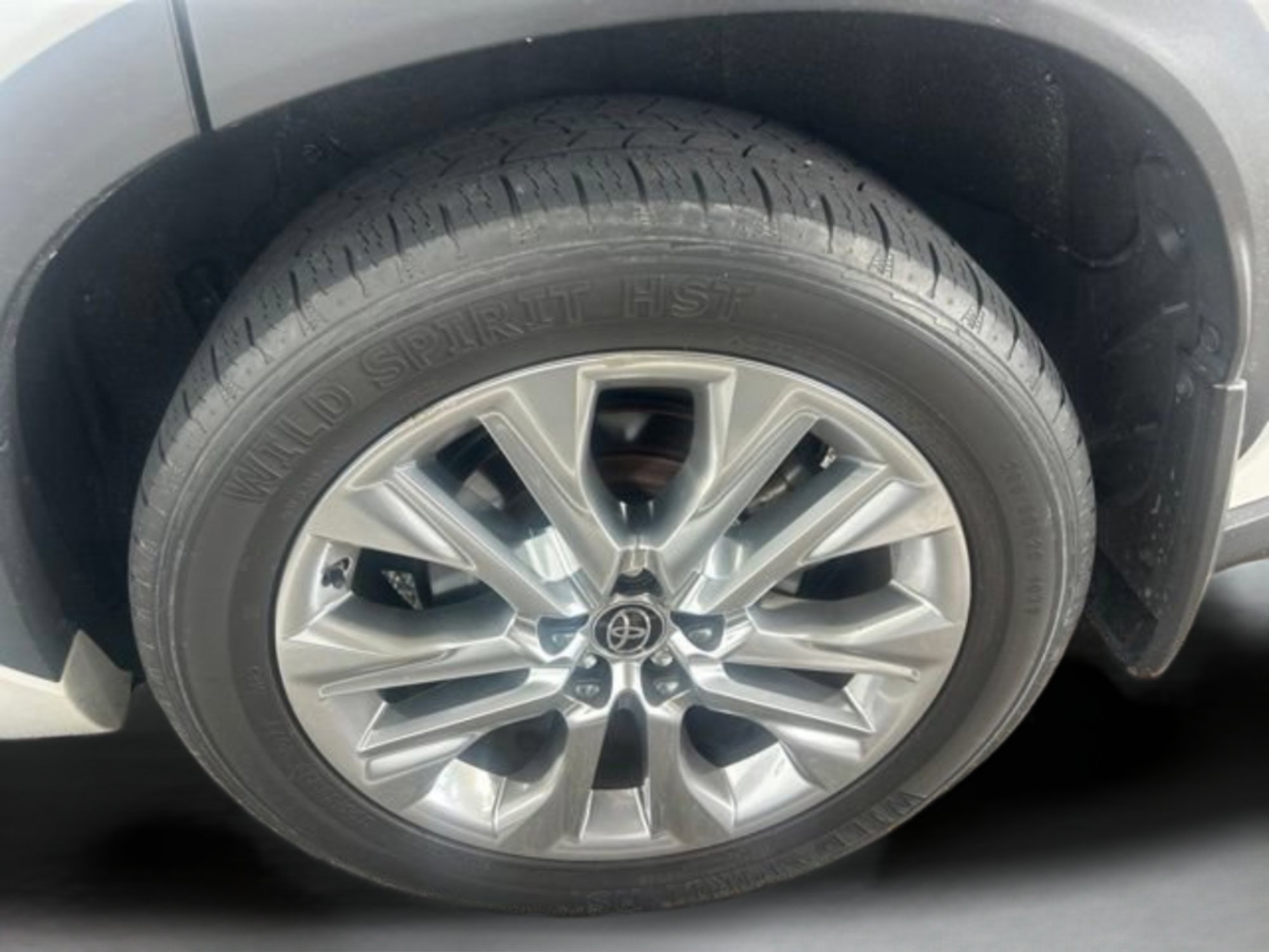 Used 2023 Pearl Toyota Limited image 22
