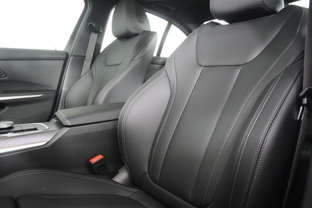 2026 BMW 3 Series 330i - Photo 10