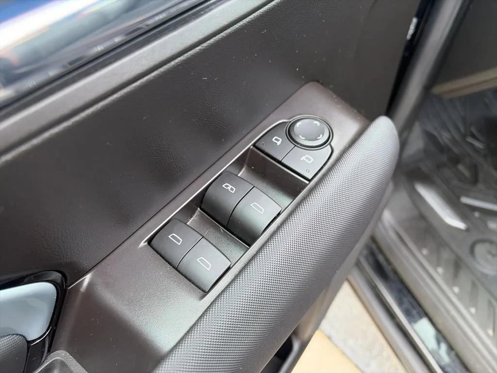 2026 Chevrolet Colorado Z71 - Photo 27