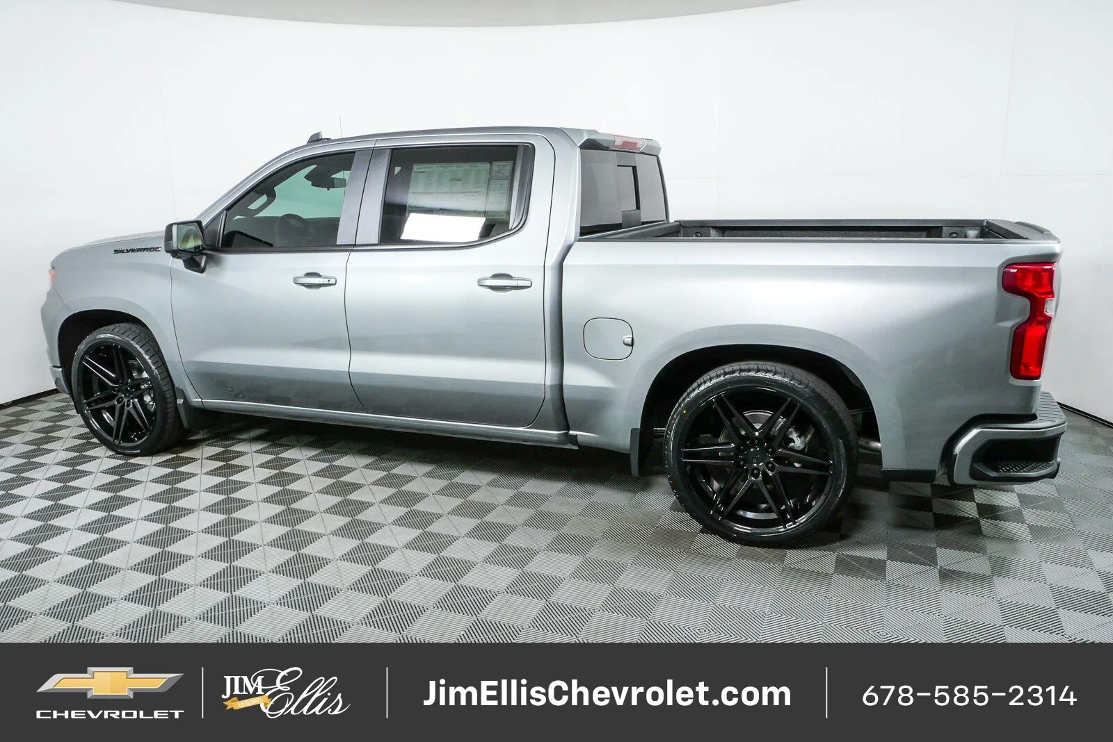 New 2026 Sterling Gray Metallic Chevrolet RST image 32