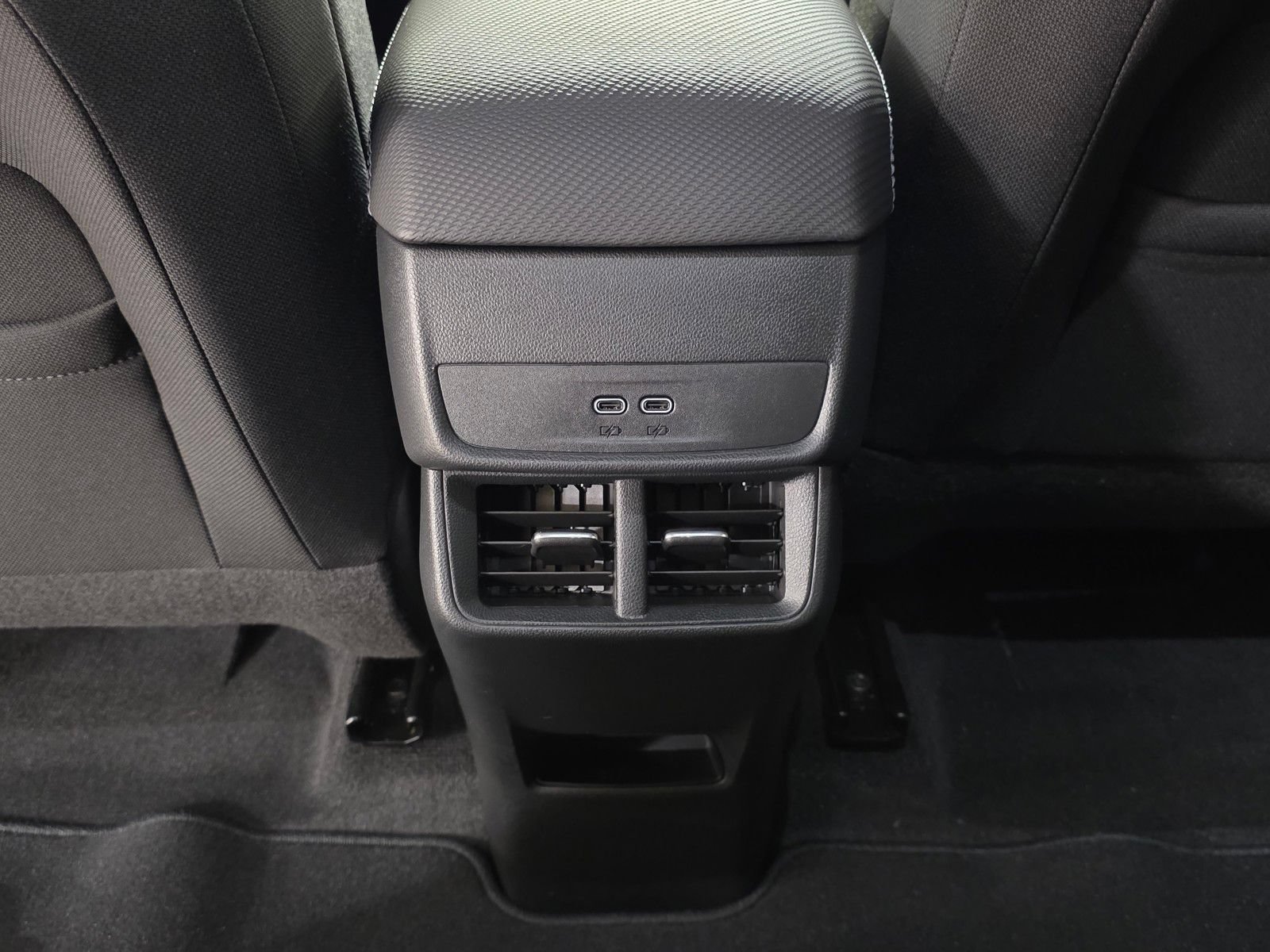 New 2027 Sterling Gray Metallic Chevrolet LT image 15