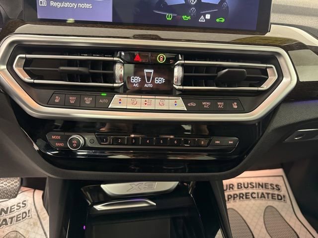 Used 2022  BMW xDrive30i image 38