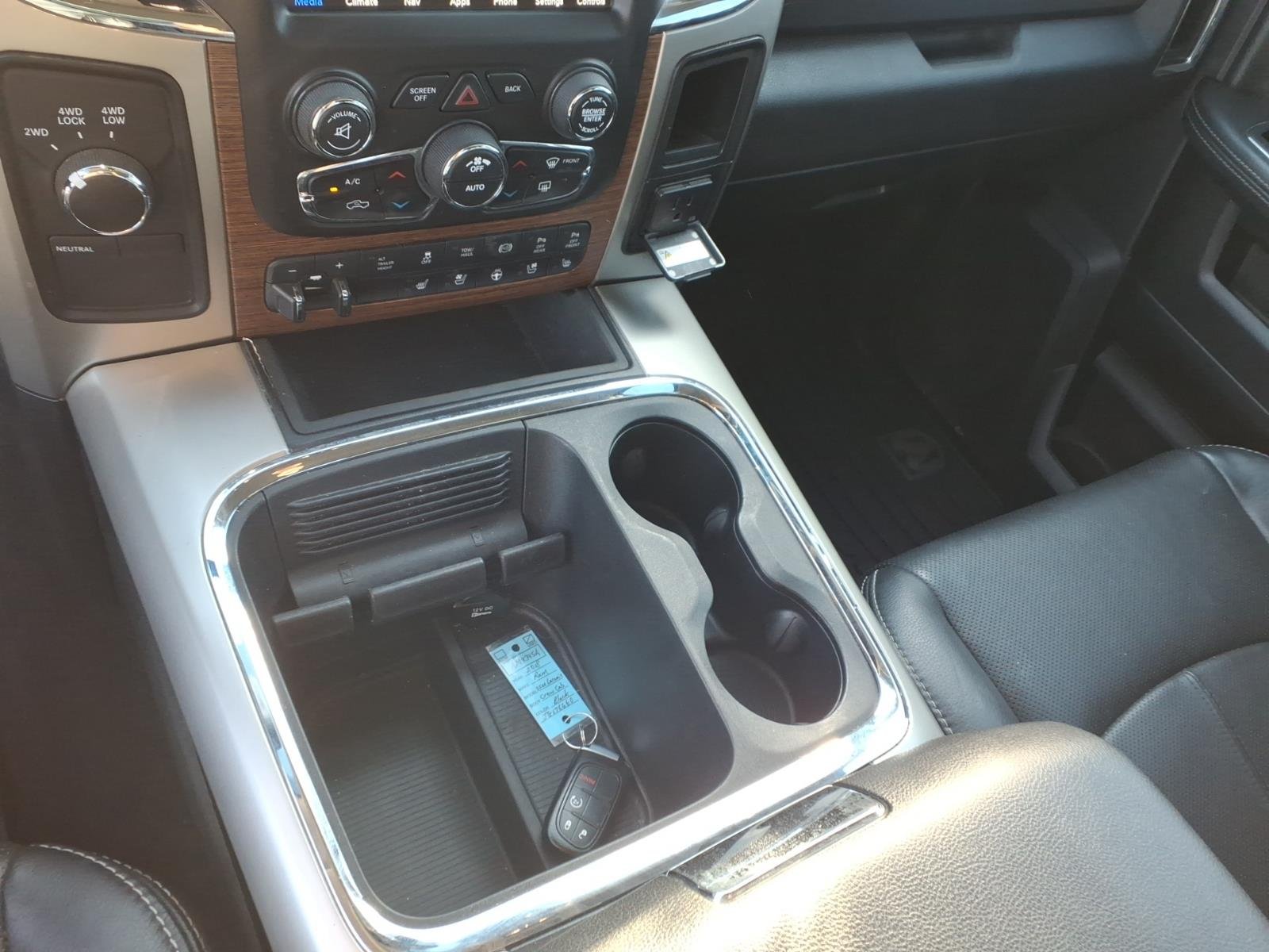 Used 2018 Brilliant Black Crystal Pearl Coat RAM Laramie image 9