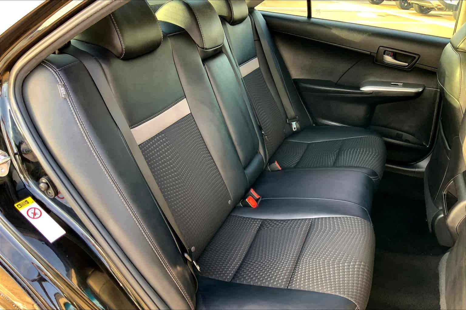 Used 2014 Attitude Black Metallic Toyota XLE image 19