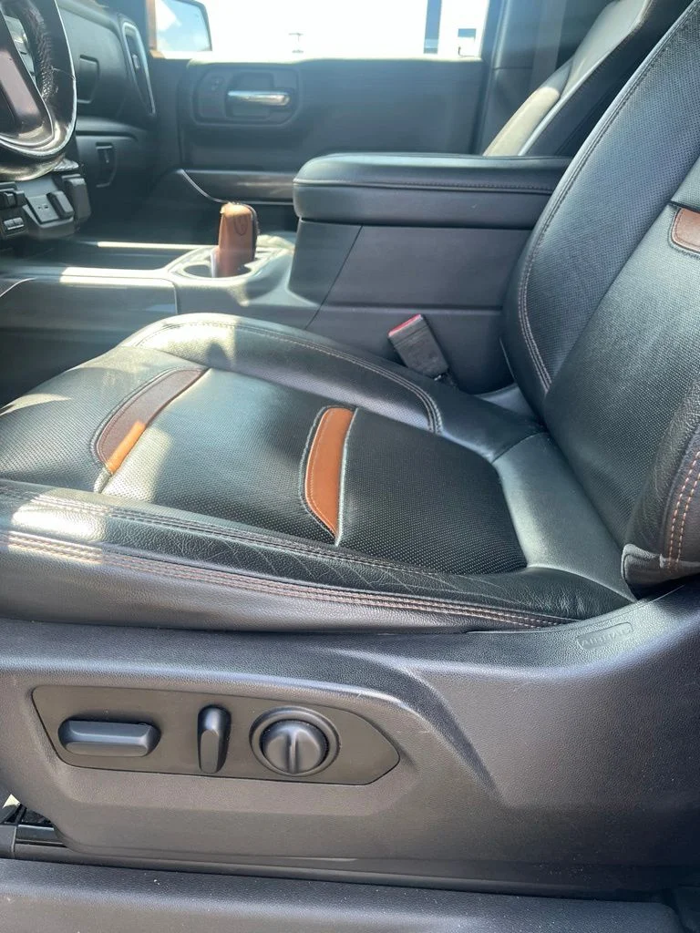 Used 2020 Summit White GMC AT4 image 7