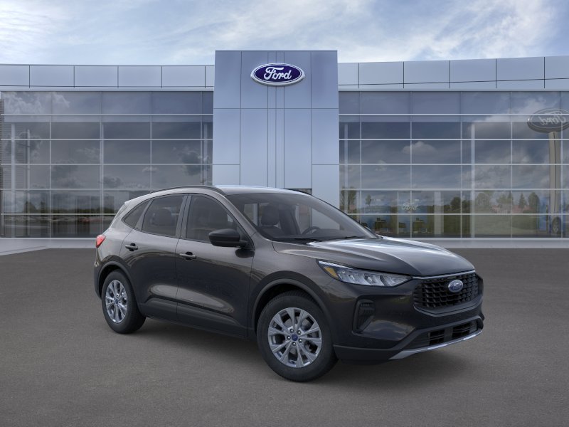 New 2025 Agate Black Metallic Ford Active™ image 7