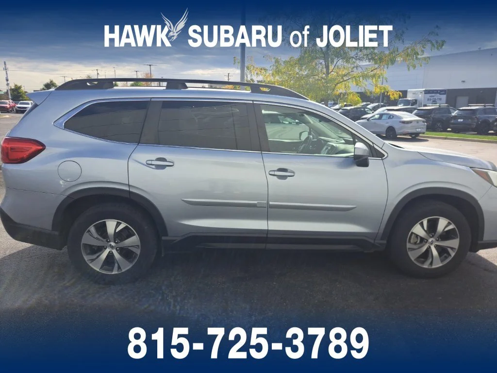 Used 2022 Ice Silver Metallic Subaru Premium image 6