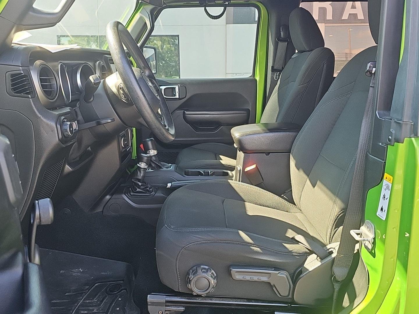 Used 2018 Mojito! Clearcoat Jeep Sport image 12