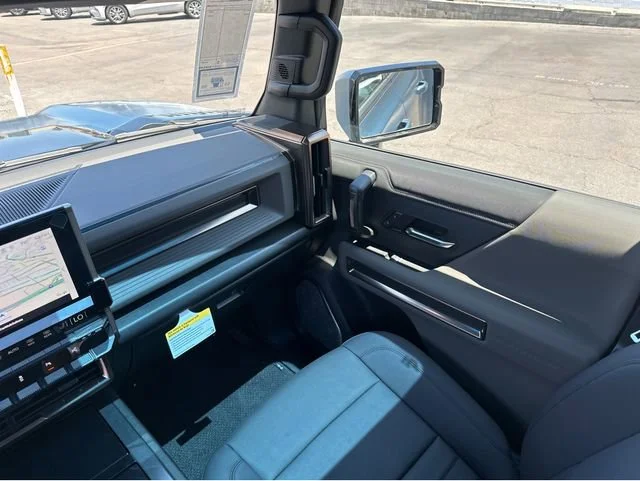 2024 GMC HUMMER EV 3X - Photo 17