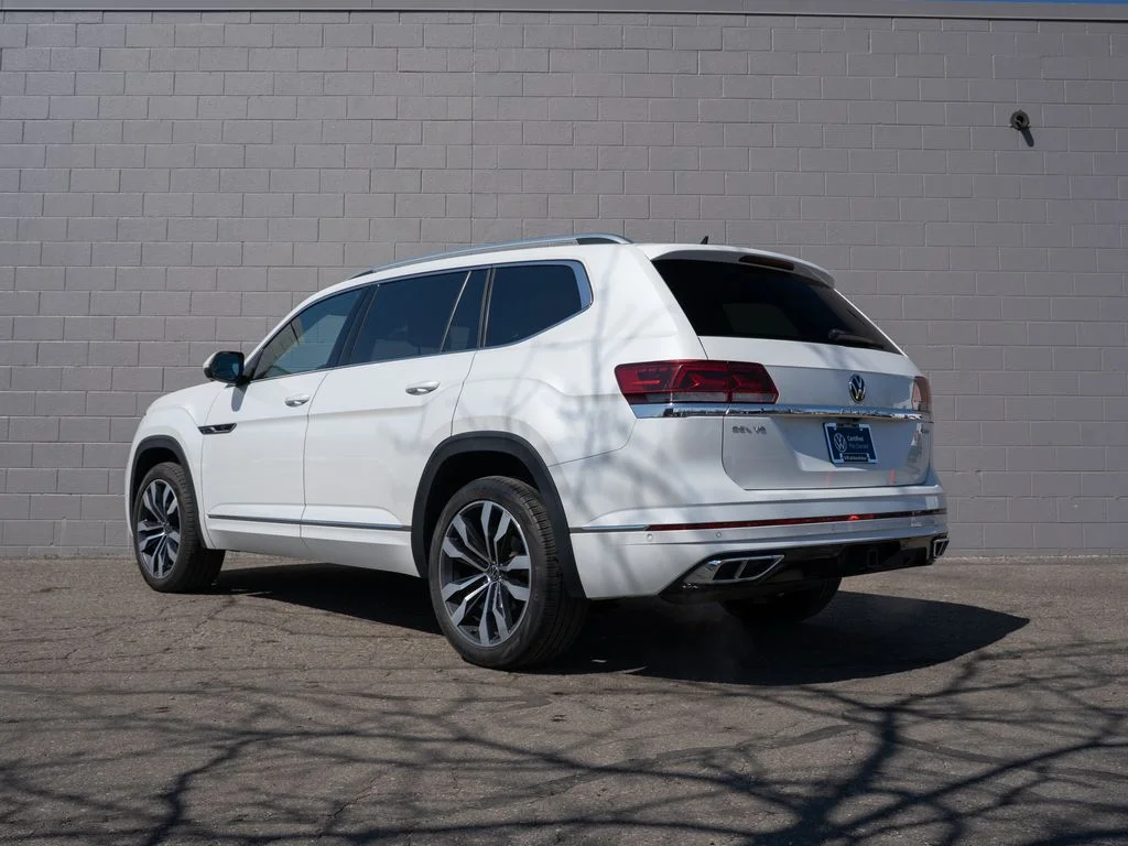 Used 2023 White Volkswagen 3.6L V6 SEL Premium R-Line image 3
