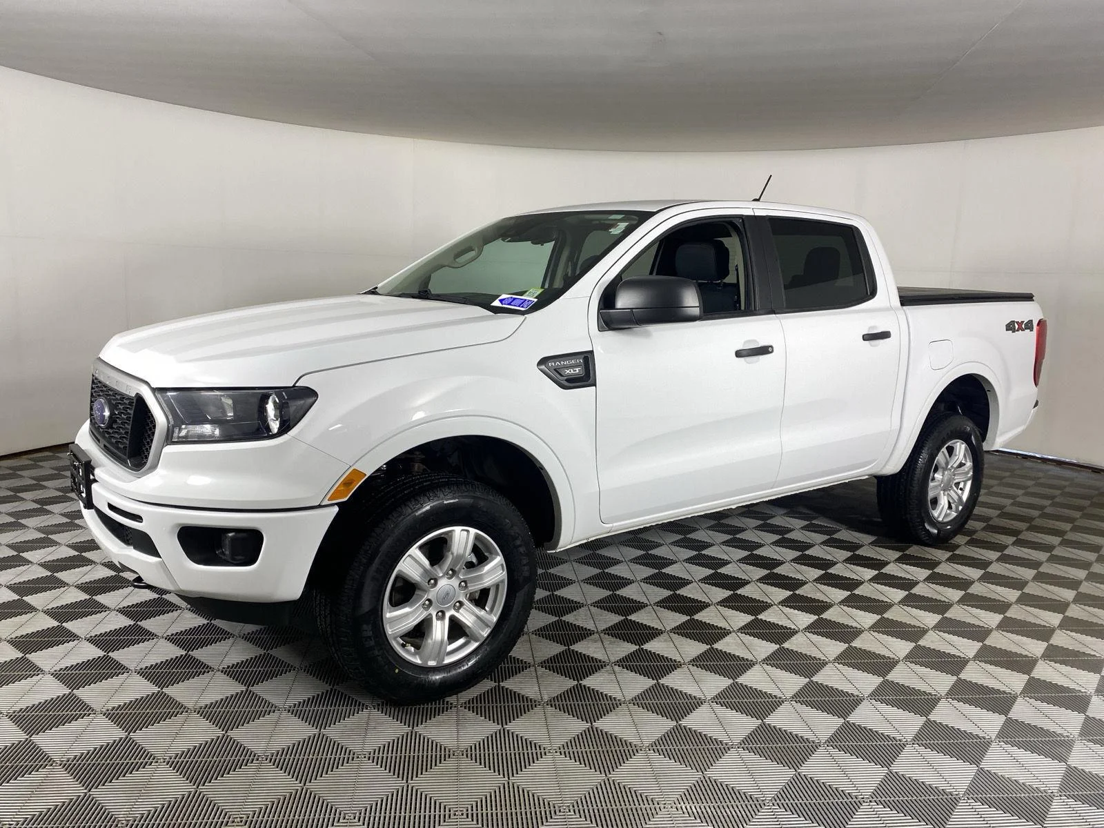 Used 2023 Oxford White Ford XLT image 12