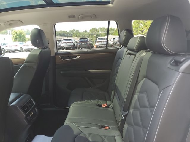 2026 Volkswagen Atlas SE w/Tech - Photo 10