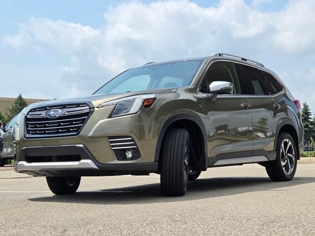 Used 2024 Autumn Green Metallic Subaru Touring image 21