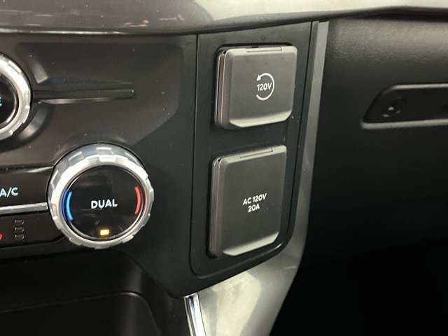 Used 2023 Avalanche Ford XLT image 26