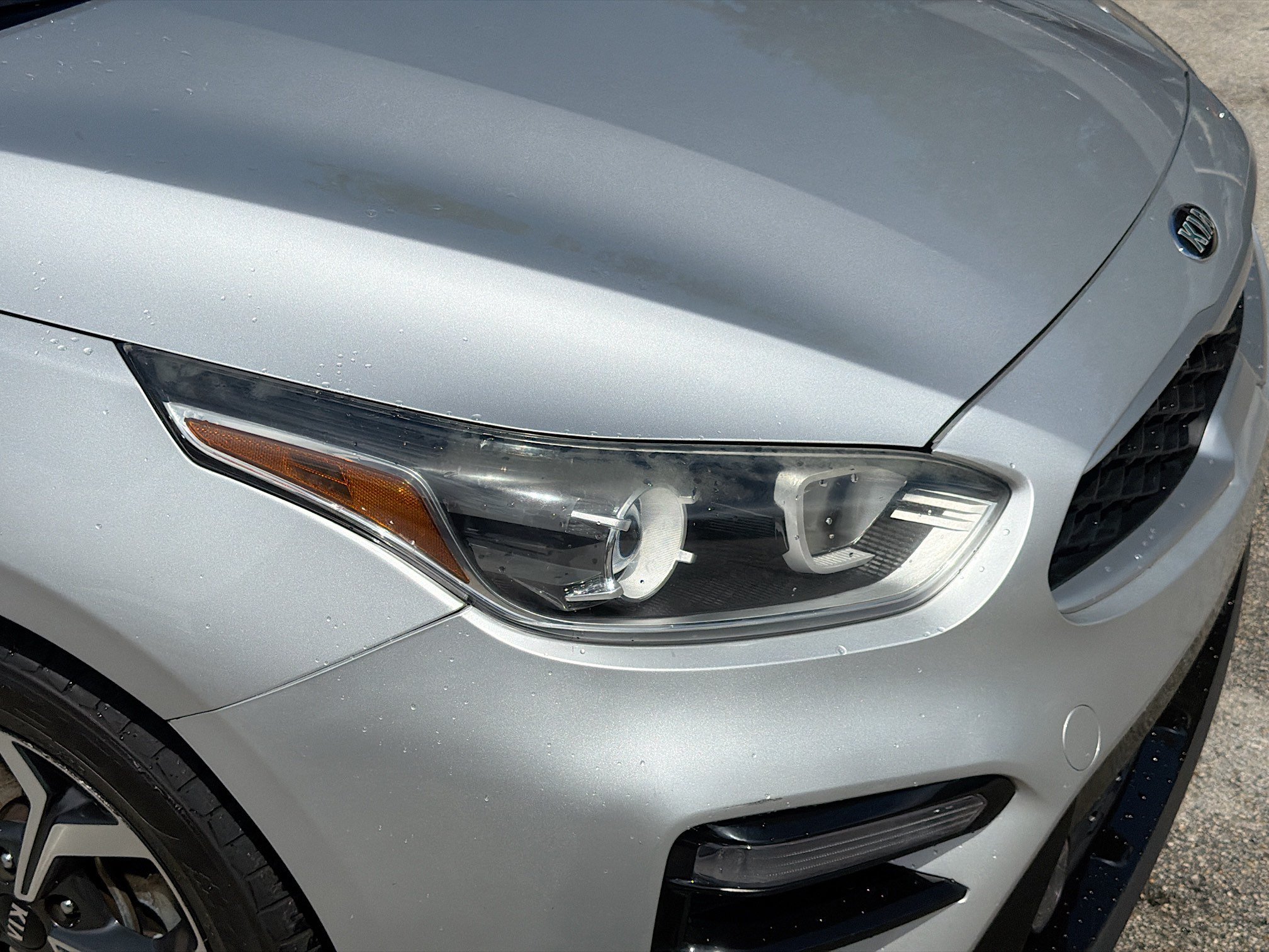 Used 2021 Silky Silver Kia LXS image 31