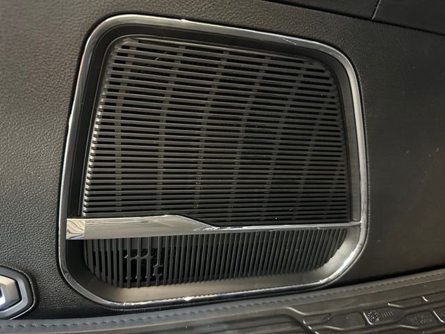 New 2026 High Gloss Black Exterior Paint Jeep Limited Reserve image 29