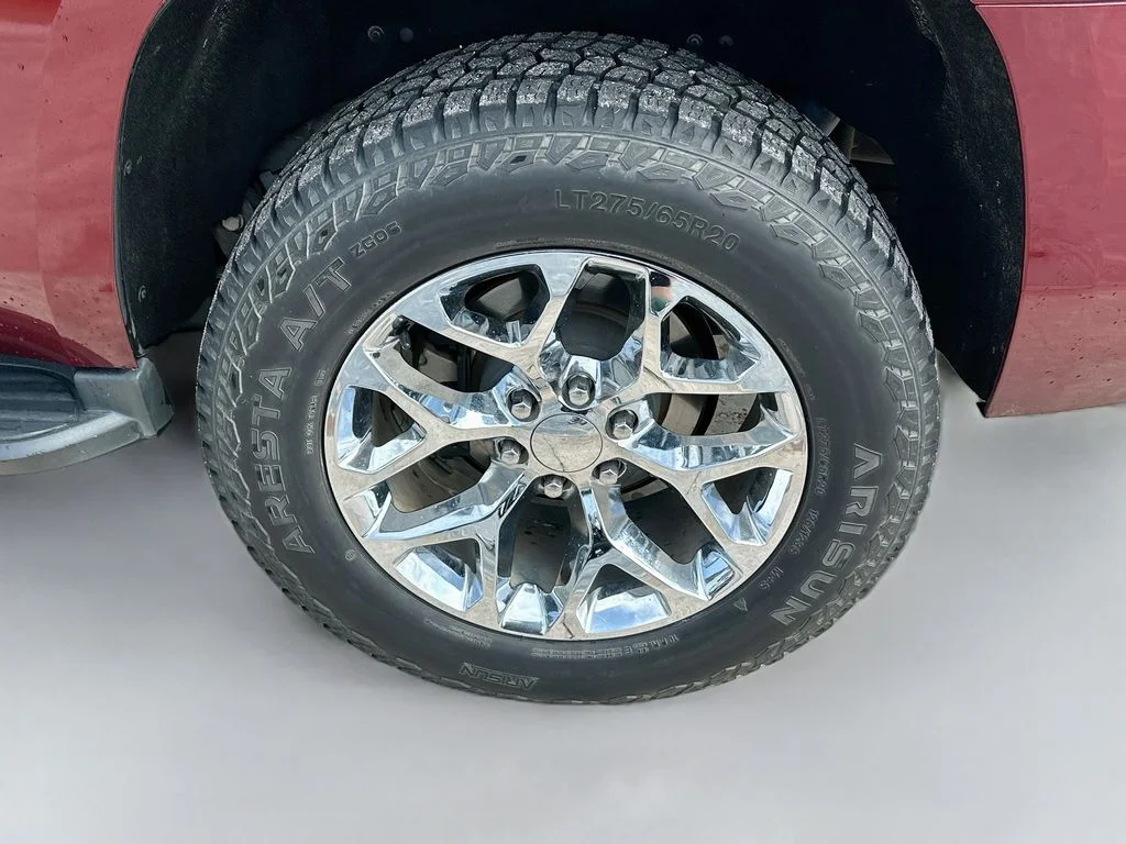 Used 2018 Red Chevrolet LT image 33