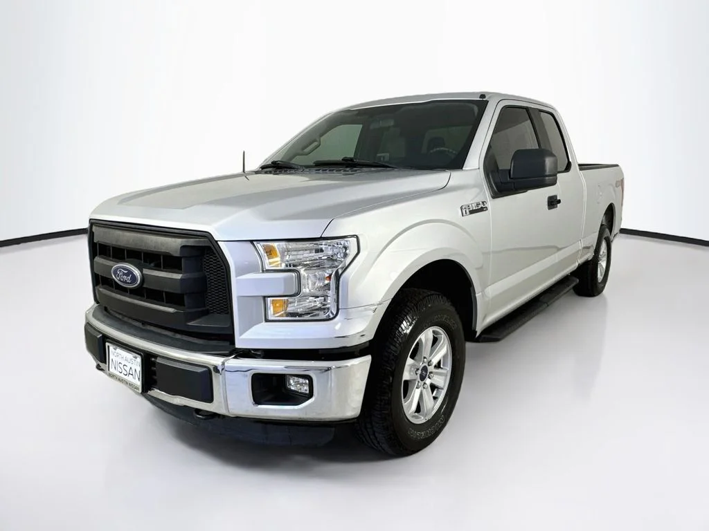 Used 2016 Silver Ford XL image 3