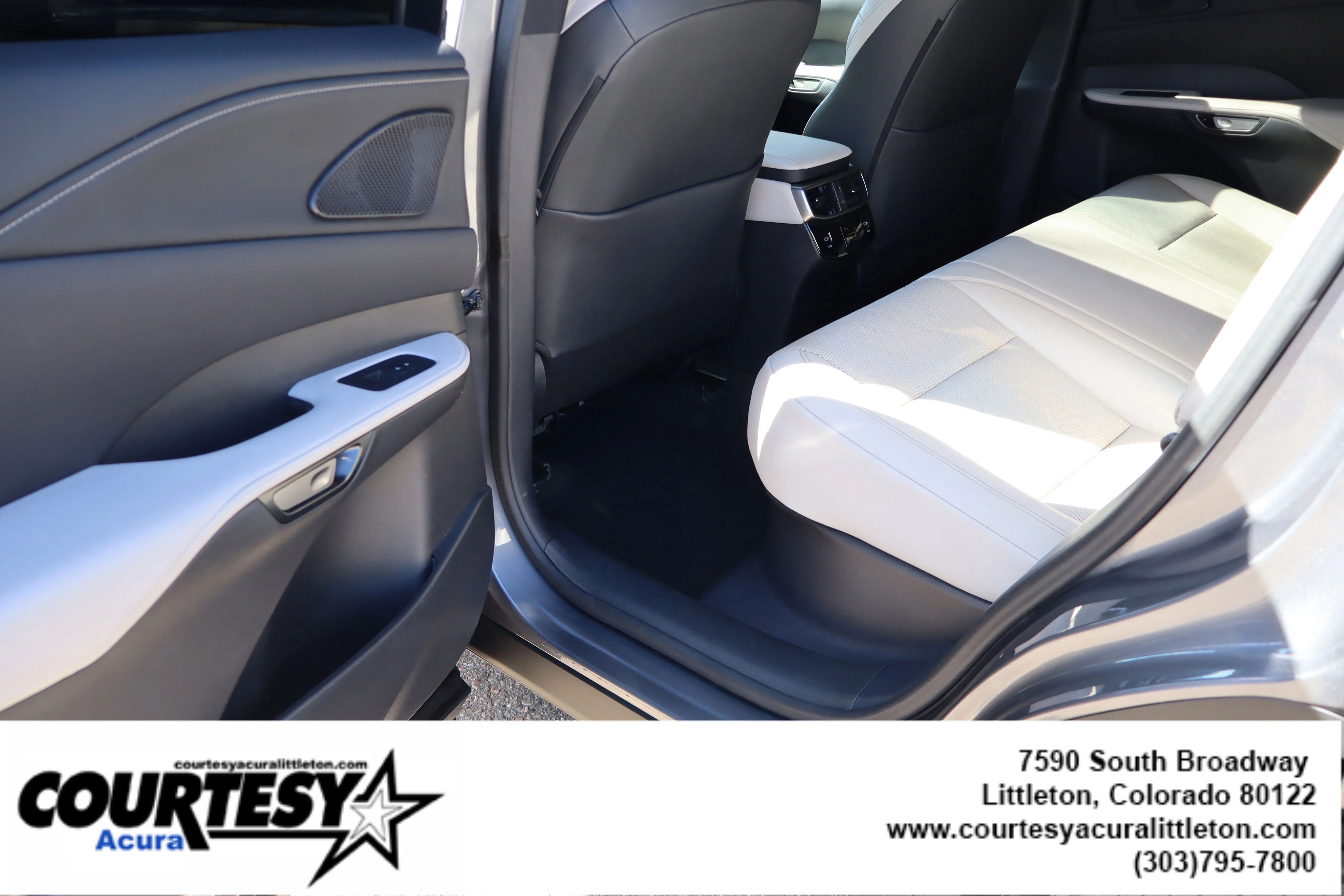 Used 2023 Gray Lexus RX 350 Premium image 26